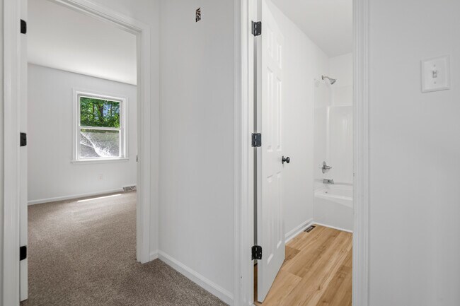Building Photo - 7311 John Elizabeth Pl