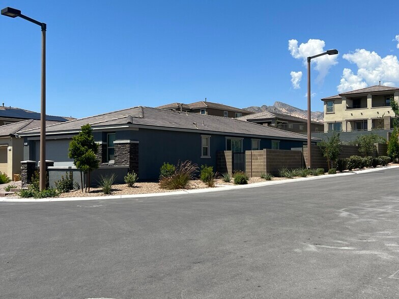 Building Photo - 331 Coastal Redwood St