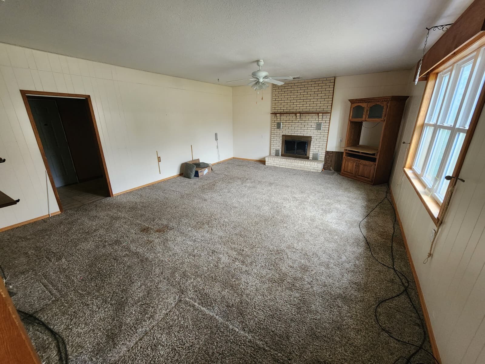 Living room - 1204 Prairie View Rd