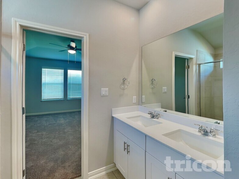 Building Photo - 5504 Shasta Pl