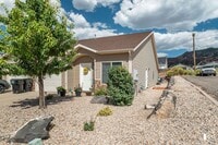 Building Photo - 3 Bed - 2 Bath, 1 Car Garage Single Level ...