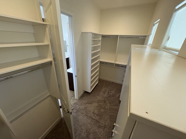 Building Photo - Dove Mountain 4 bedroom with Den 3,277 sq ...