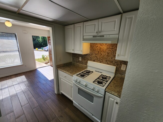 Building Photo - 6399 Baker Ct