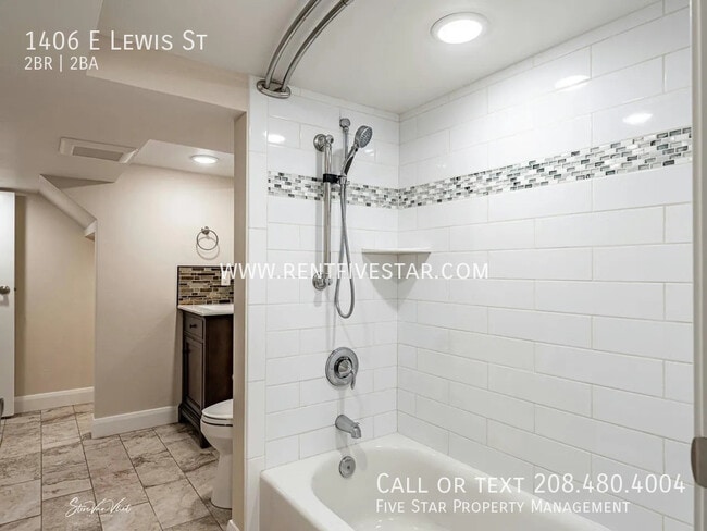 Building Photo - 1406 E Lewis St
