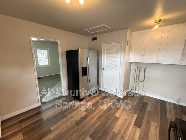 Building Photo - 1316 Harrison Rd