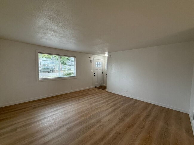 Building Photo - 4012so