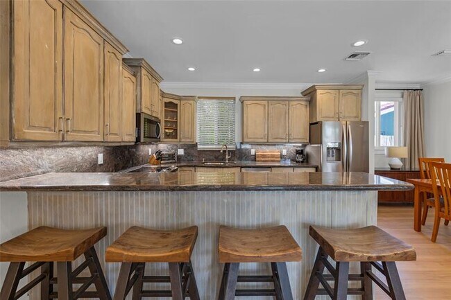 Building Photo - 4601 Bougainvilla Dr