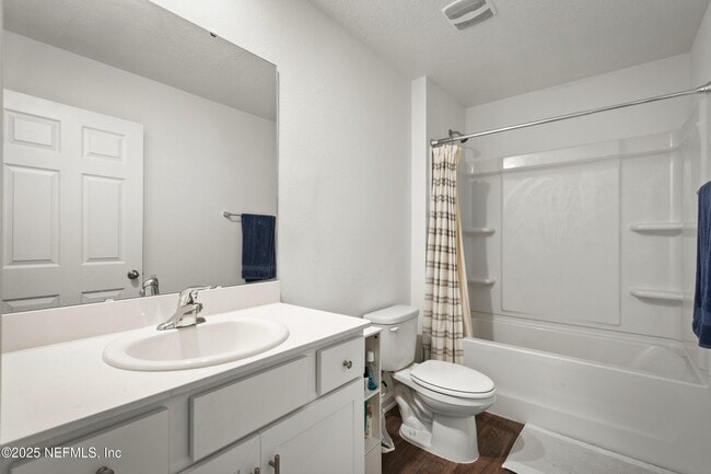Building Photo - 955 Rivertree Pl