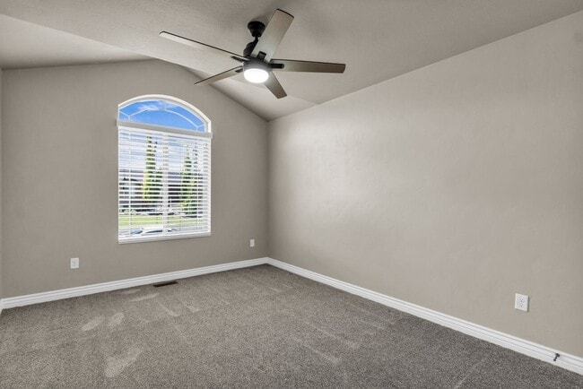 Building Photo - Spacious Syracuse Home with Covered Deck, Loft & Oversized 3-Car Garage