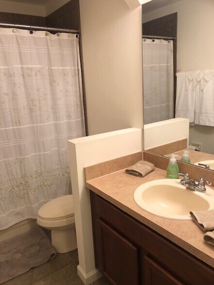 Building Photo - 4126 Hedge Maple Pl