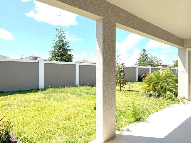 Building Photo - 11122 Rustic Timber Lp