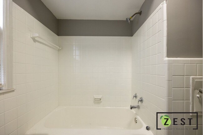 Building Photo - 5235 Chatsworth St