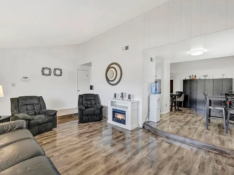 Building Photo - 3727 Byrd St