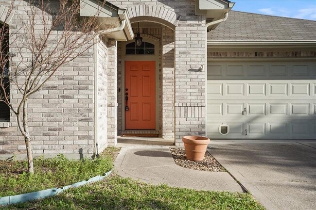 Building Photo - 1608 Goddard Bluff Dr