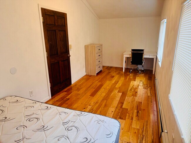 Building Photo - 41 Prospect Ave