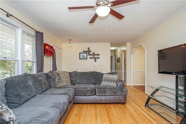 Building Photo - 184 E 12 Oaks Rd