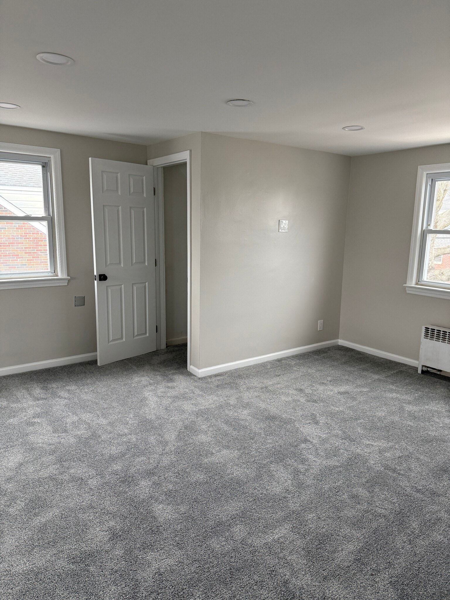 Building Photo - 15 Lewis St