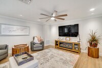 Building Photo - 11599 Island Ave