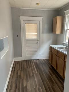 Building Photo - 427 Bruner St