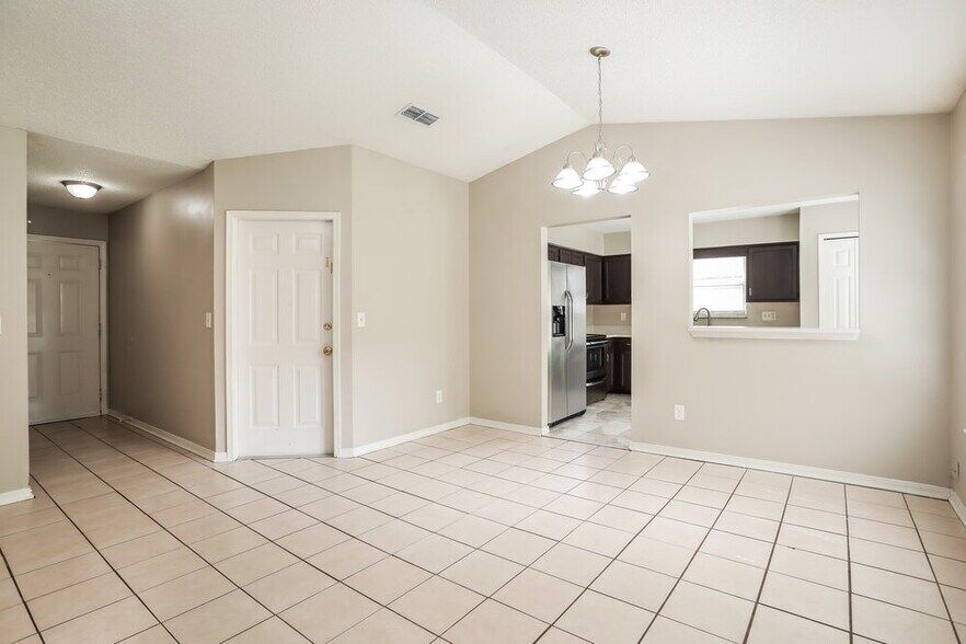 Building Photo - 1903 Farm Way