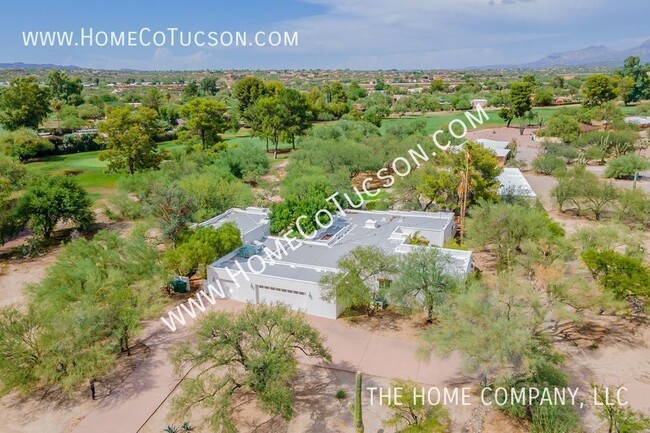 Building Photo - Oro Valley Country Club Golf Course Estate