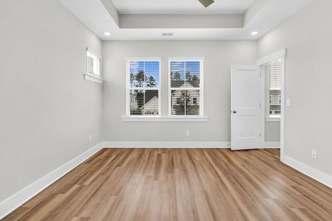 Building Photo - 396 Ripple Park Dr