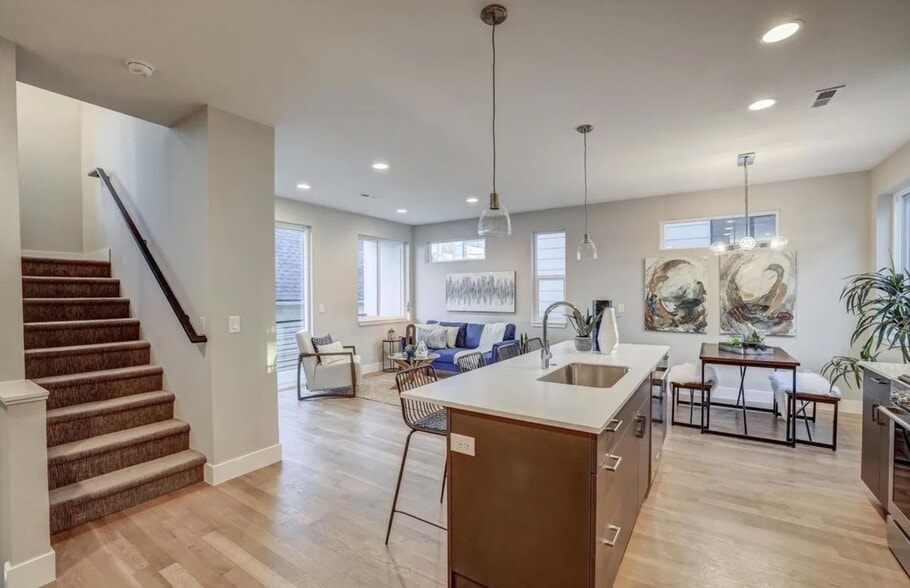 Primary Photo - 3816 Zenobia St