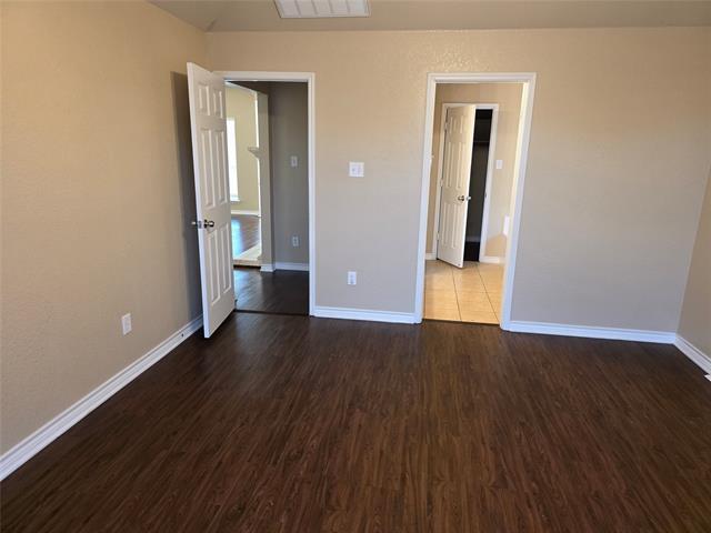Building Photo - 1513 Millbrook Dr