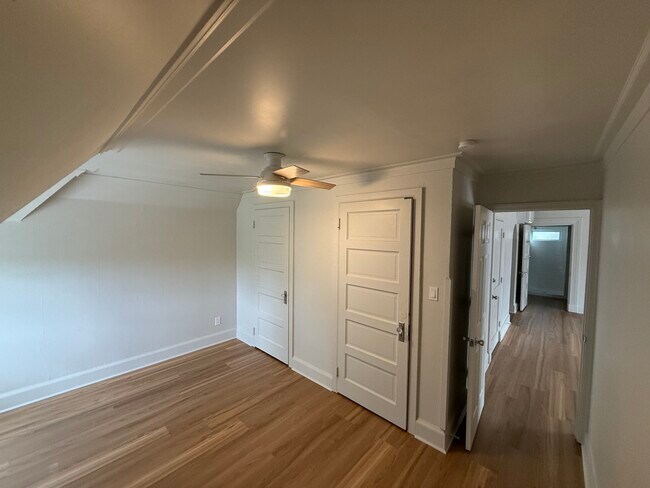 Building Photo - 3700 Brighton Rd