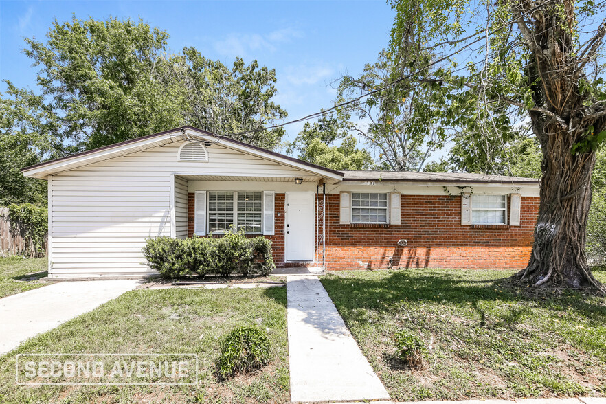 Primary Photo - 6801 Blanco Ct