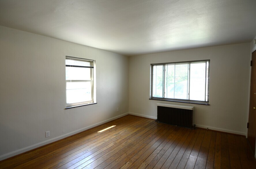 Building Photo - 2541 Williams Ave
