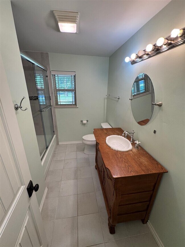 Building Photo - 141 Foxfire Rd