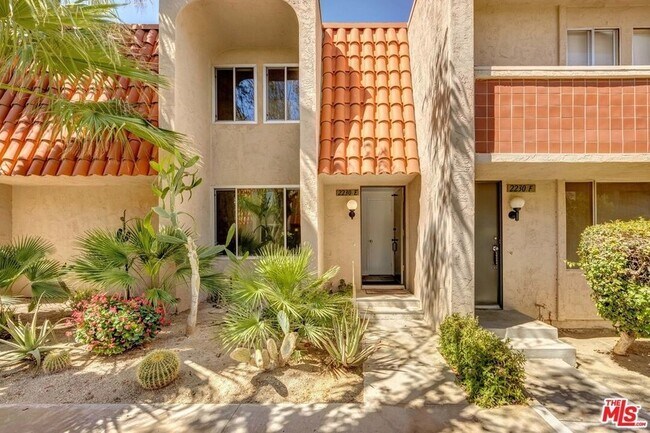 Building Photo - Furnished 3-Bedroom Townhome in a Gated Palm Springs Community