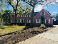 Building Photo - 210 St Michael Ct