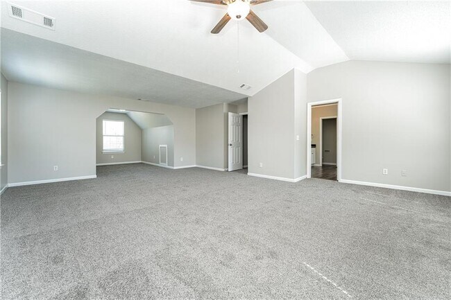 Building Photo - 2575 Captains Row