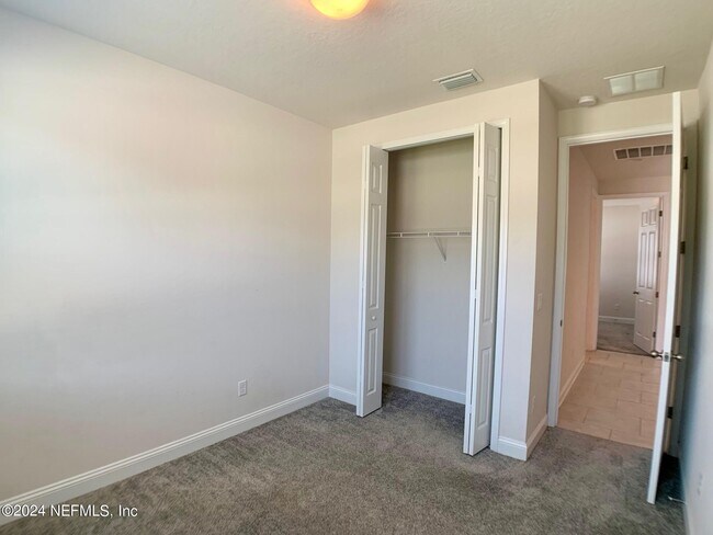 Building Photo - 1499 Tropical Pine Cove
