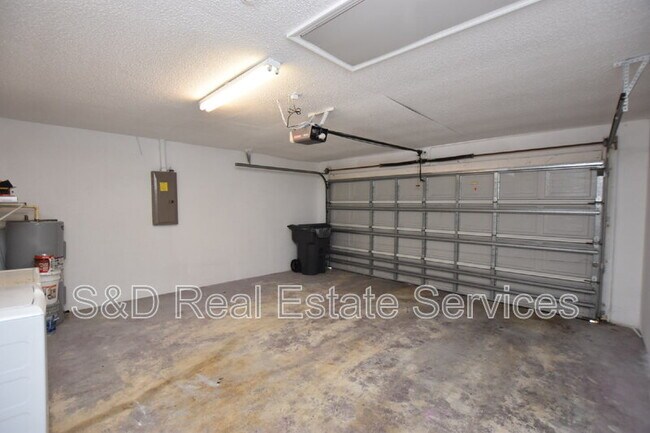 Building Photo - 141 Osprey Heights Dr