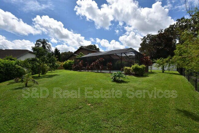 Building Photo - 4745 Highlands Pl Cir