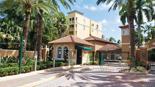 Building Photo - 19999 E Country Club Dr
