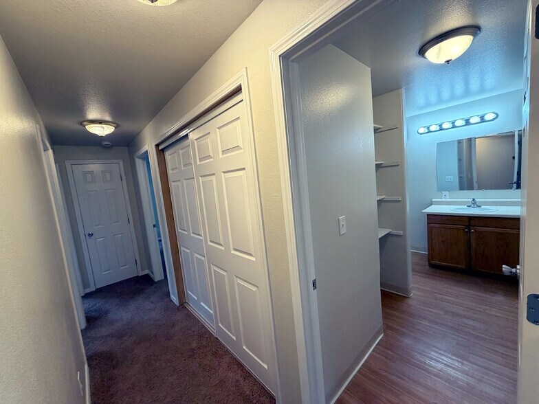 Building Photo - 1047 8th Ave