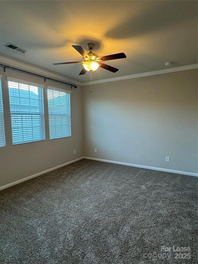 Building Photo - 18431 The Commons Blvd