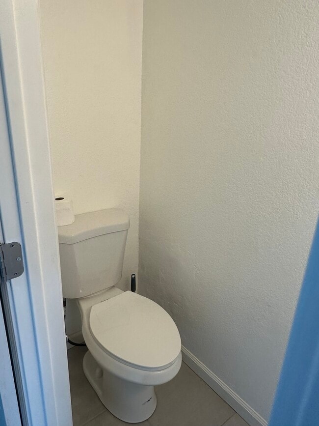 Building Photo - 13910 Lear Blvd