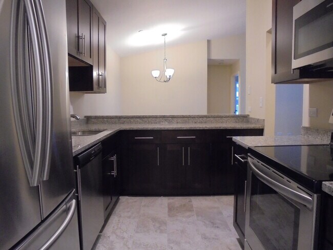 Building Photo - 1334 Cunat Ct