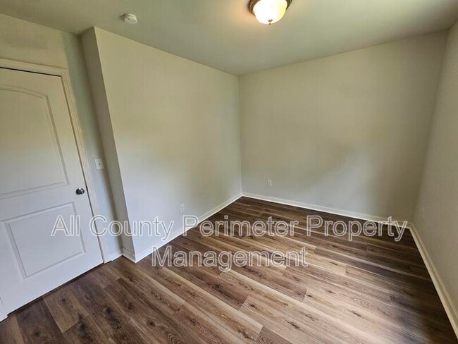 Building Photo - 316 Freeman Cir