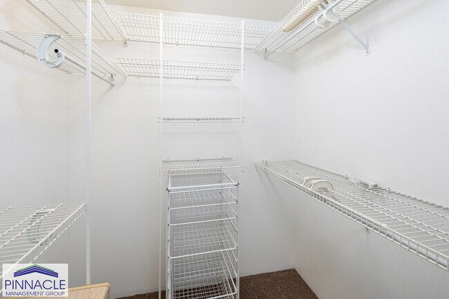 Building Photo - 92-1539 Aliinui Dr. #5G