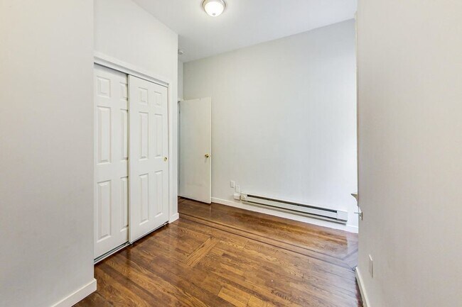 Building Photo - 1338 Haight St