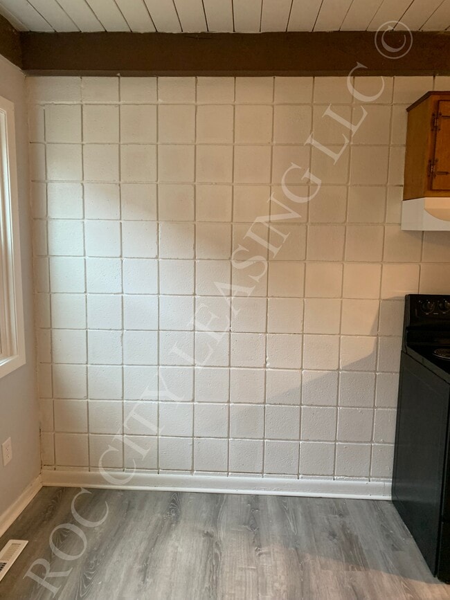 Building Photo - 89 Twin Beeches