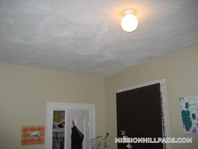 Building Photo - 101.5 Calumet St