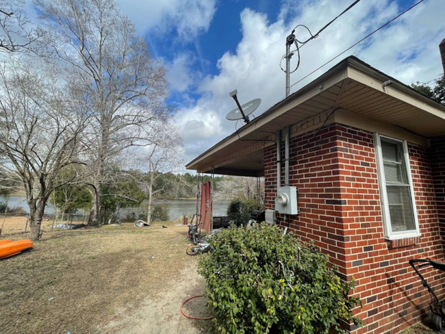 Building Photo - 849 Prosperity Dr