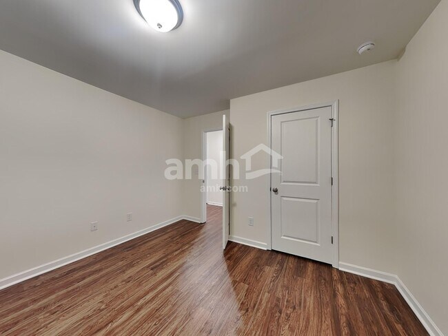 Building Photo - 264 Andrew Jackson Ct